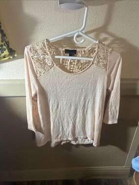 Jeans by Bufffalo lace blouse medium